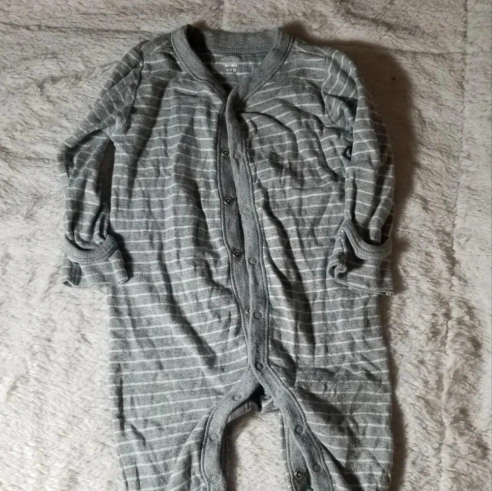 Boys 6-9 month Old Navy sleeper